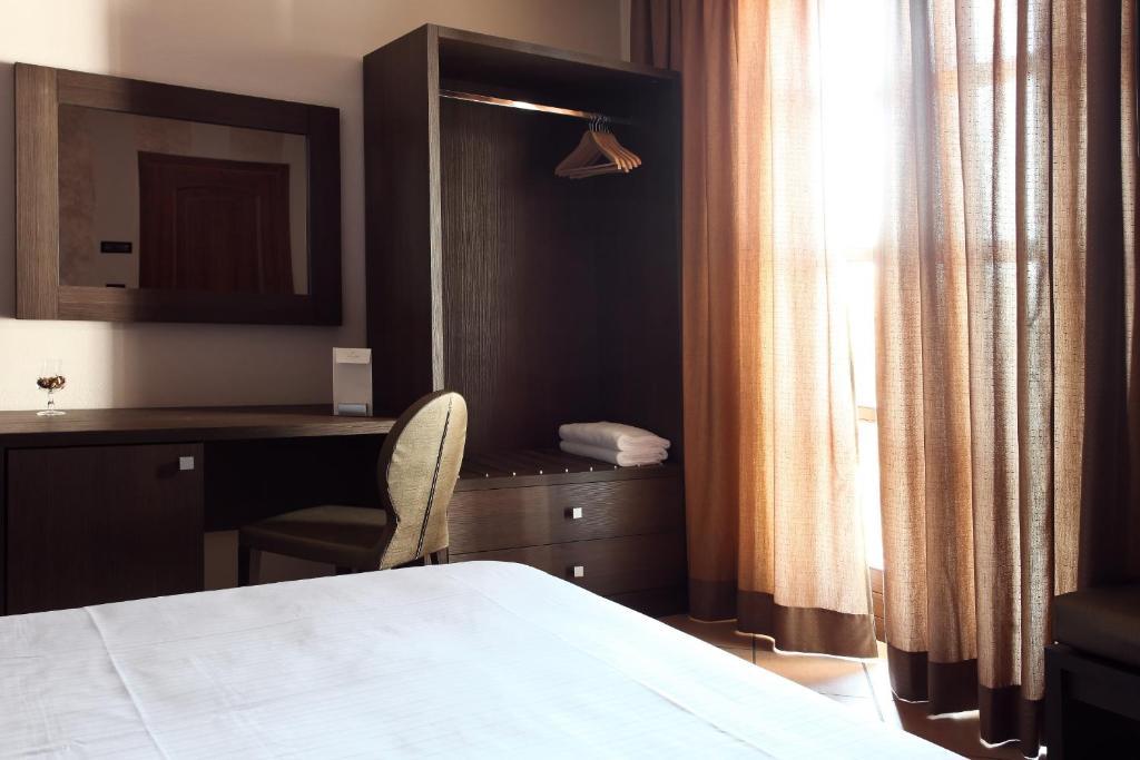 Le Torri - Castiglione Falletto Quarto foto