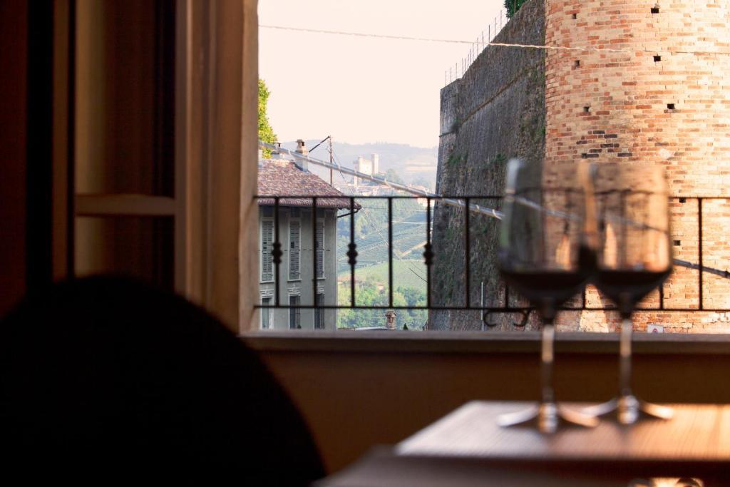 Le Torri - Castiglione Falletto Quarto foto
